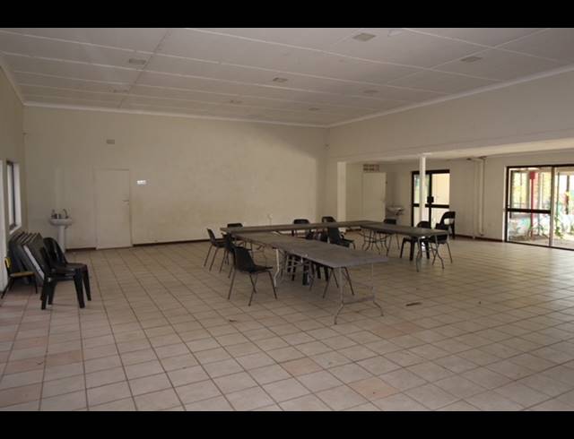 4,000M² BUILDING FOR SALE IN ORANGE GROVE